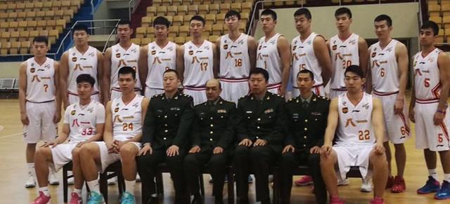 撤至肋部 撤至肋部