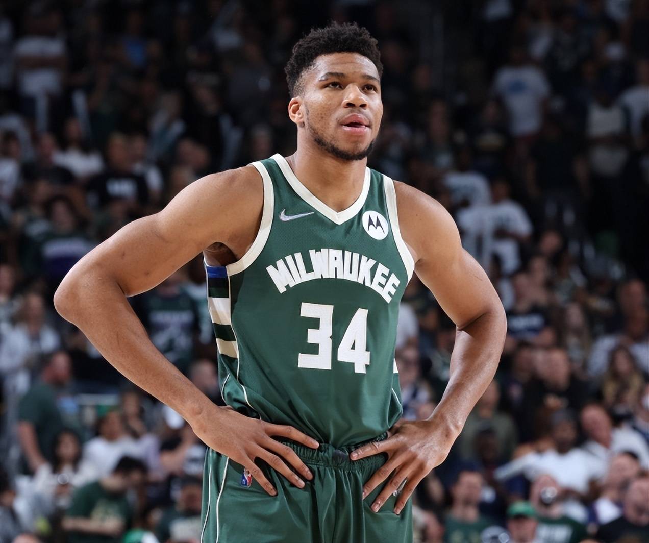 不以短期战 不以短期战